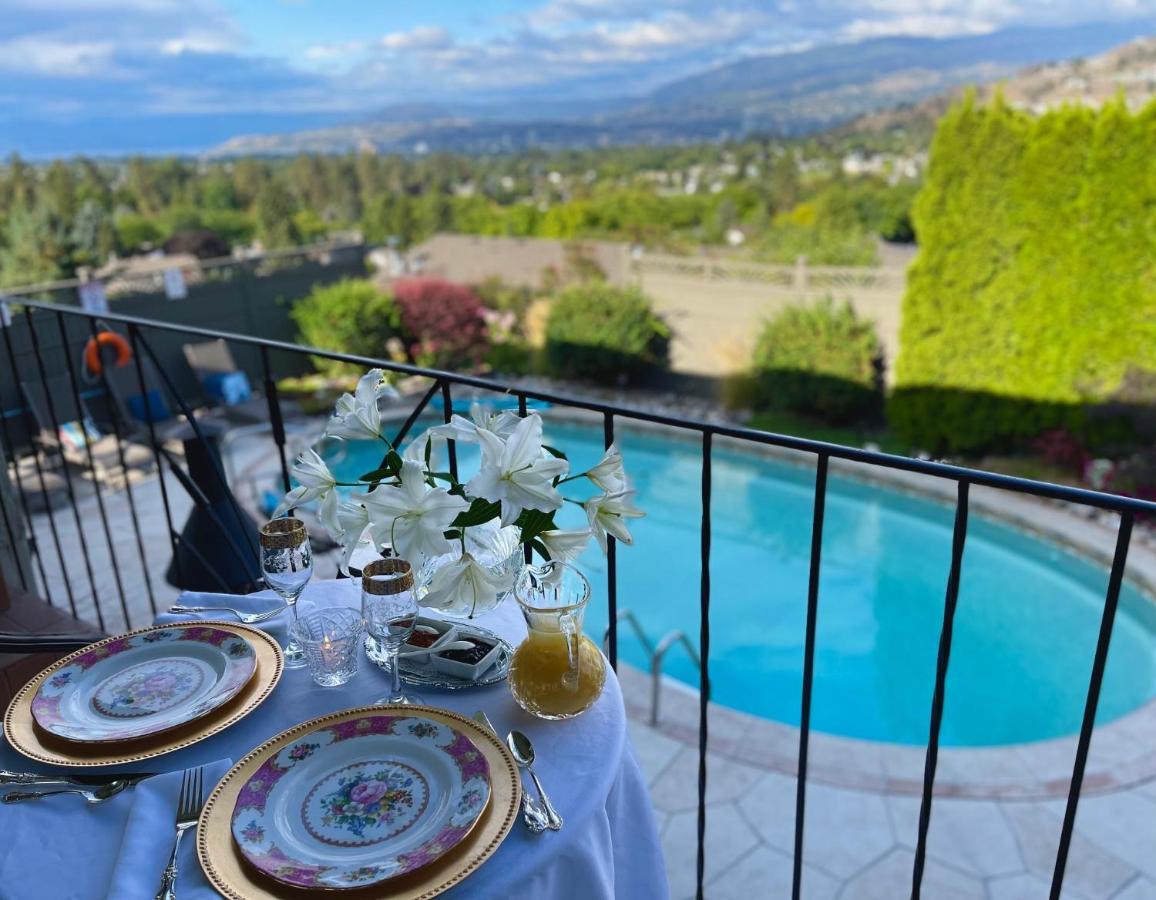 A Vista Villa Couples Retreat Kelowna Ngoại thất bức ảnh