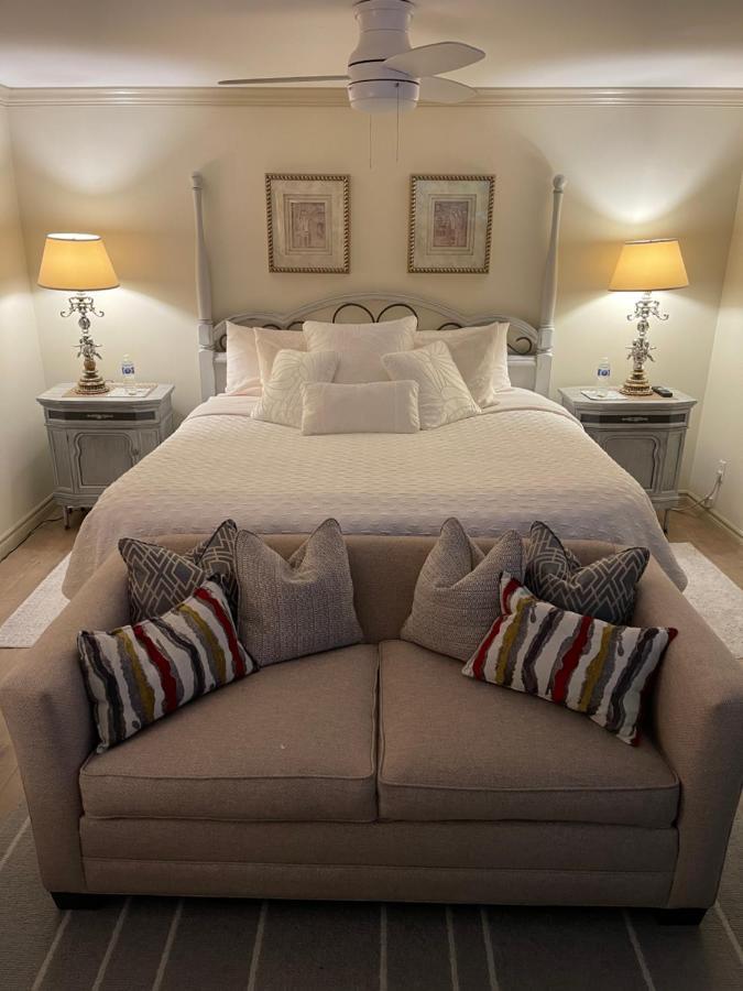 A Vista Villa Couples Retreat Kelowna Ngoại thất bức ảnh