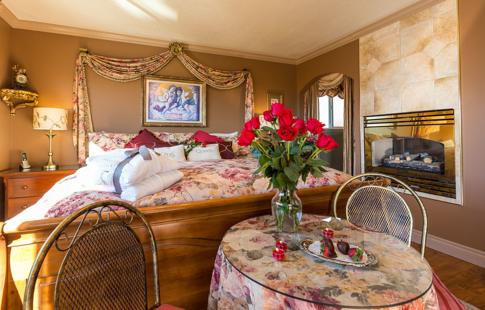 A Vista Villa Couples Retreat Kelowna Ngoại thất bức ảnh